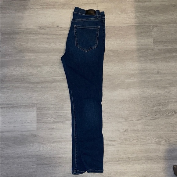 Express Jeans - Picture 2 of 6